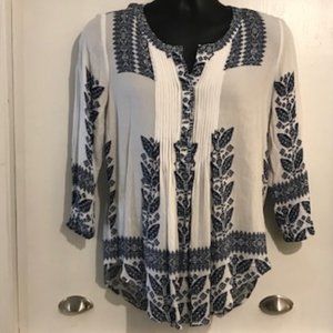 Danielrainn Split Neck Top